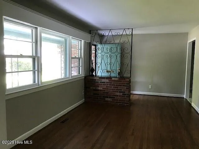 Building Photo - 2808 Lyndon Ave
