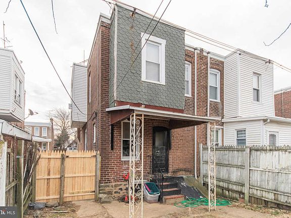 5th image of 6028 Montague St