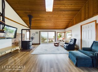 1033 NW Inlet Ave, Lincoln City, OR 97367