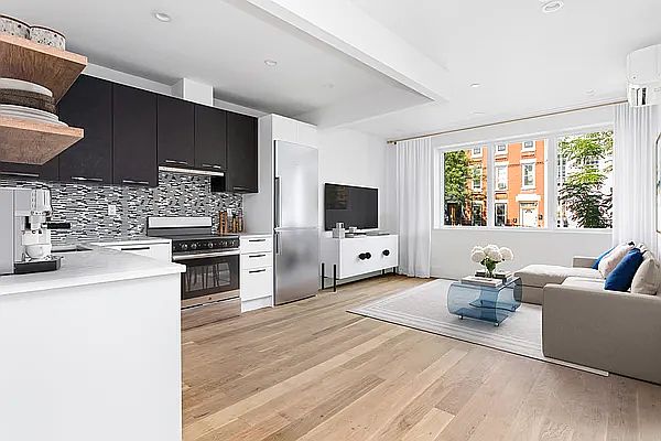 1st image of 1060 Jefferson Ave #1A