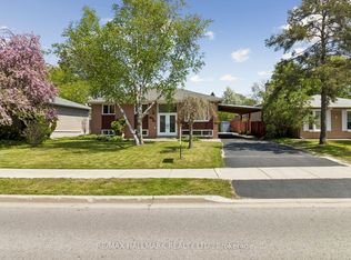 41 Aurora Heights Dr, Aurora, ON L4G 2W6
