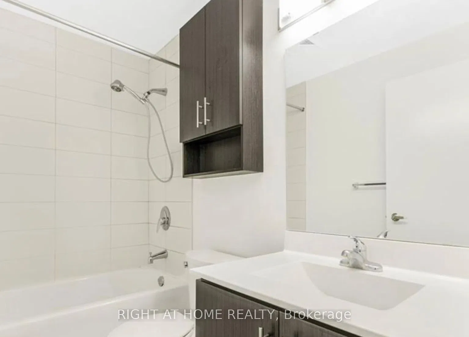 2 bed, $2,100 — Photo 3
