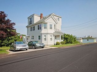 23 Cliff St, Tiverton, RI 02878