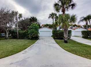 3933 Silver Palm Dr, Vero Beach, FL 32963