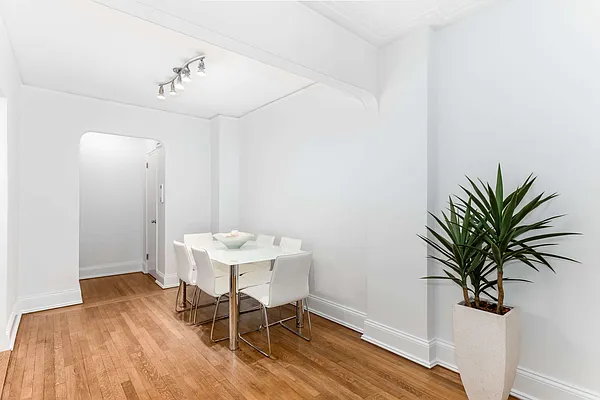 Sold by Compass | media 2