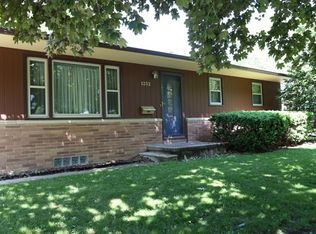 1252 Saint Andrews Ave, Waterloo, IA 50701