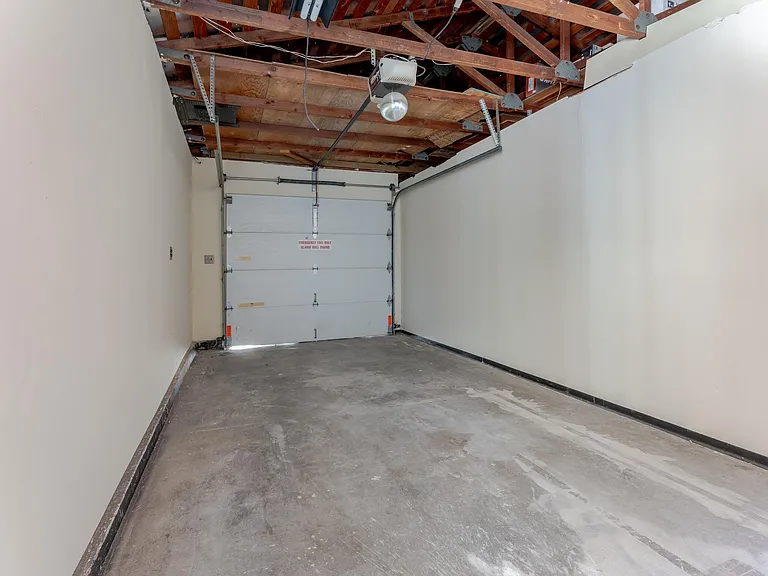 929 Gretchen Ln #929 — Photo 11