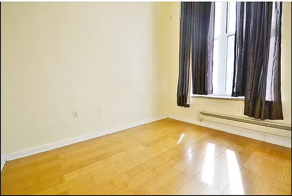 Rented by Douglas Elliman | media 22