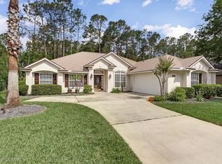 9076 Timberlin Lake Rd, Jacksonville, FL 32256