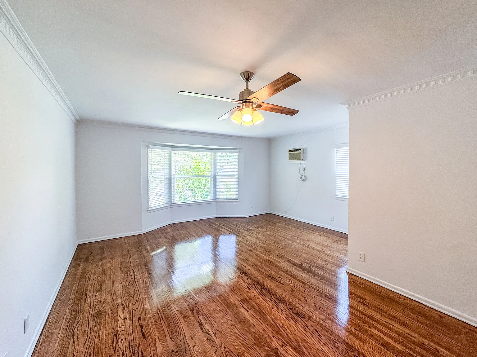 1 bed, 750 sqft, $1,895 — Photo 2