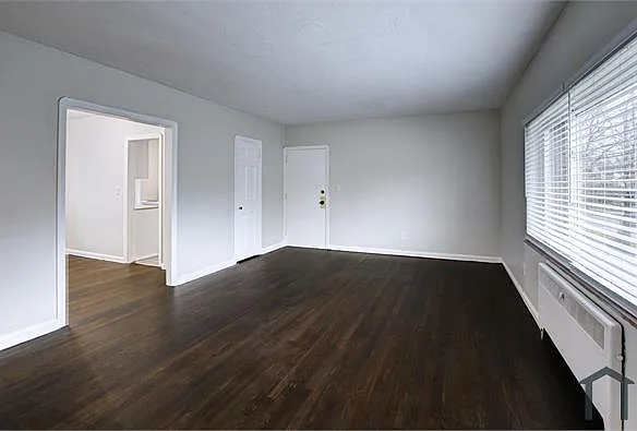 2725 Noble Rd — Photo 6