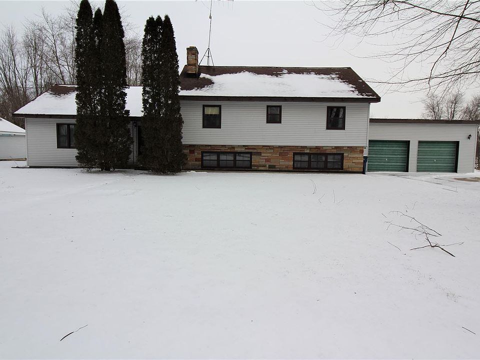 1st image of 221 Pine St