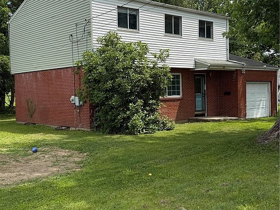 3rd image of 109 Gahela St
