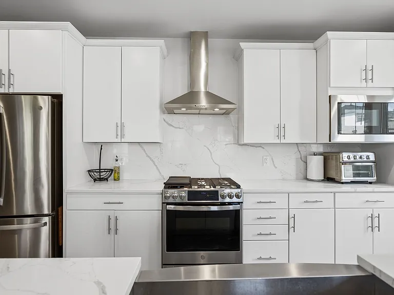 3925 Fair Ridge Dr #201 — Photo 9