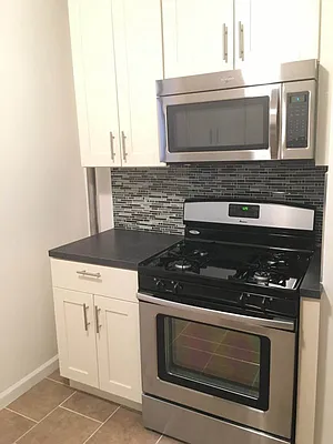 Rented by Bohemia Realty Group | media 17