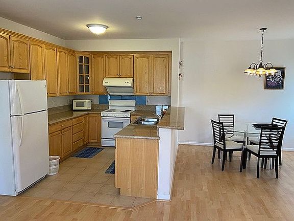 5th image of 120 De Anza St APT 313