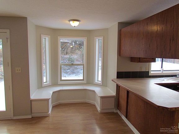 5th image of 61246 King Zedekiah Ave