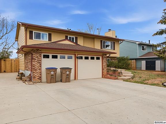 2nd image of 1062 Arapaho Dr