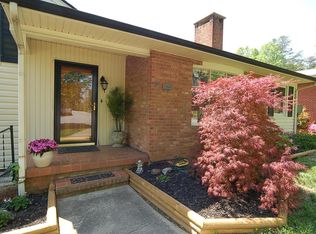 707 Overbrook Dr, High Point, NC 27262