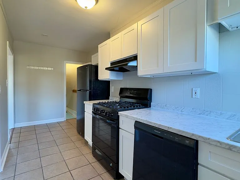 2959 Liberty Pkwy — Photo 18