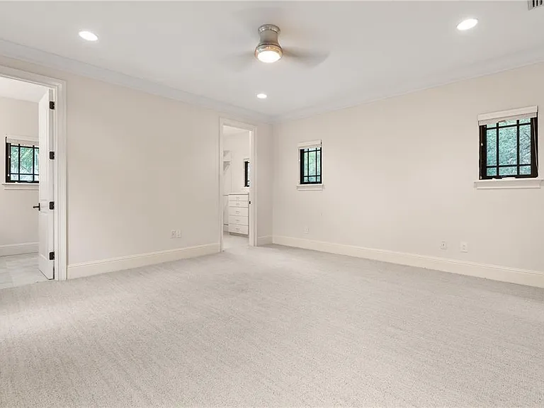 9841 Covent Garden Dr — Photo 42