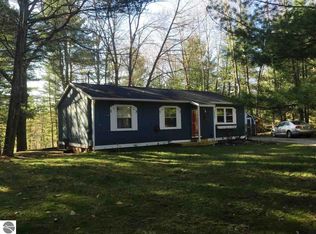 10949 Cedar Hedge Trl, Interlochen, MI 49643