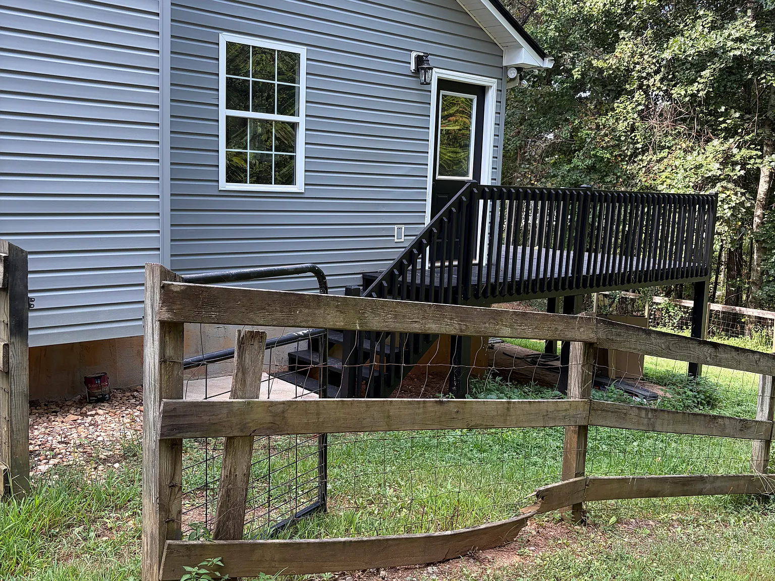 3 bed, 1140 sqft, $2,000 — Photo 3
