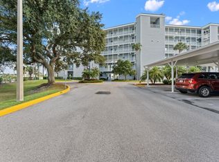 610 Island Way APT 408, Clearwater, FL 33767