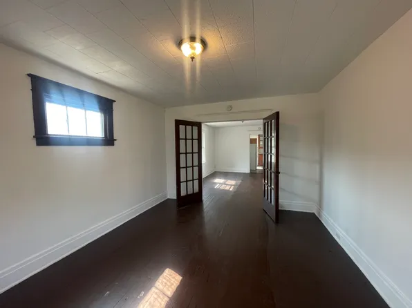 84 Eckhert St, Buffalo, NY 14207