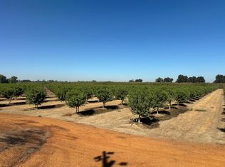 3298 11 1/2 Ave, Laton, CA 93242