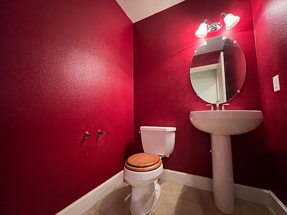 5th image of 7235 Victoria Oak Ct