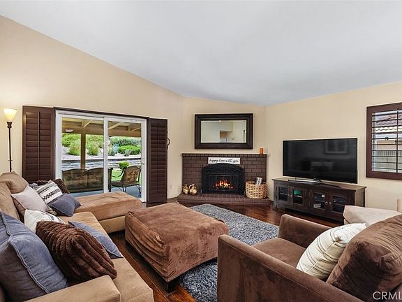 3rd image of 1417 Alyssum Ave