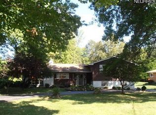 6947 Wilson Mills Rd, Gates Mills, OH 44040