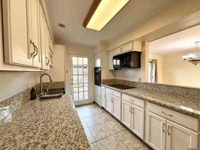10053 Jefferson Hwy, Baton Rouge, LA, 70809
