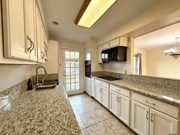 10053 Jefferson Hwy, Baton Rouge, LA 70809