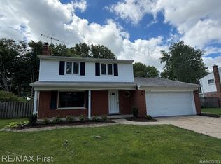23736 Kim Dr, Clinton Township, MI 48035