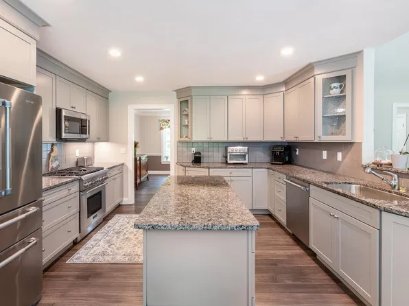 1 Winchester Drive, Sanbornton, NH 03269