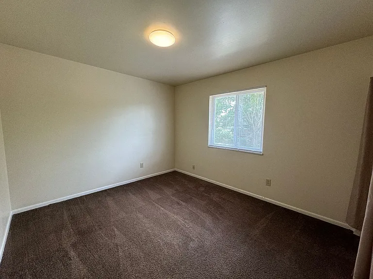 300 E 16th Ave — Photo 15