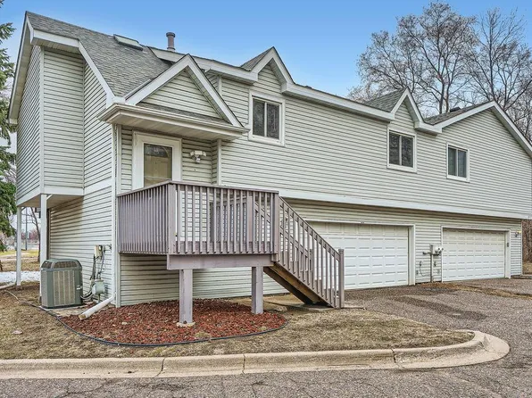 861 70th Ave N, Brooklyn Center, MN 55430