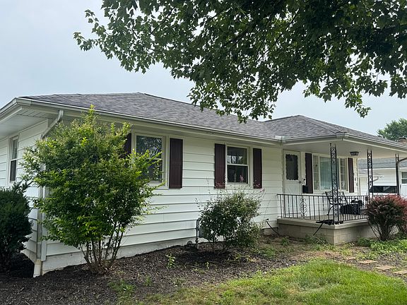 2nd image of 745 Forde Ave