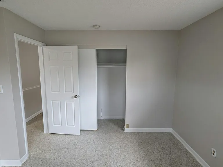 1580 Andover Dr — Photo 8