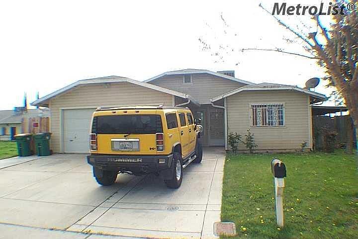 1st image of 2362 E 8th St