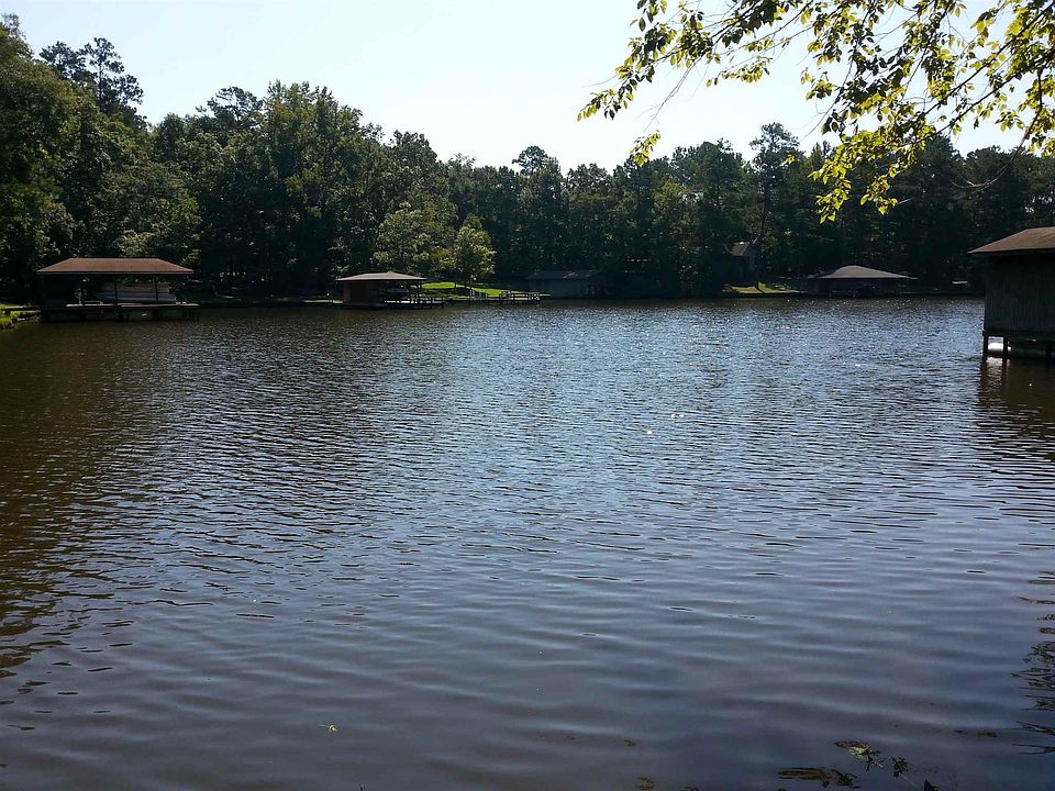 2nd image of 302 Little River Trl