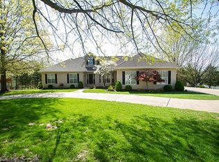 883 Silver Fox Ridge Dr, Innsbrook, MO 63390