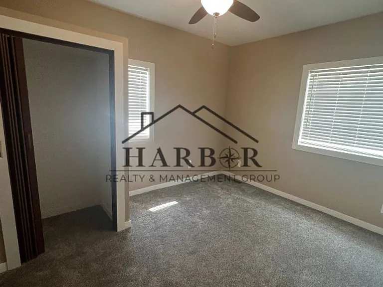 807 1st Dr NW #A — Photo 7