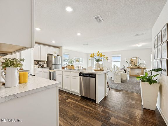 4th image of 2449 OAK STREAM Drive