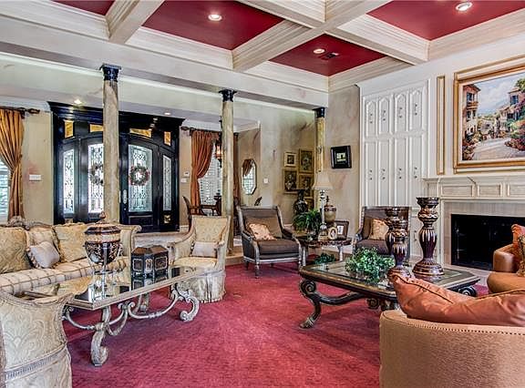 3rd image of 2200 Plantation Ln