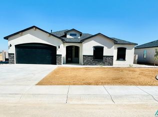 3712 Sapphire Dr, Carlsbad, NM 88220