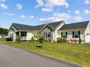 124 Driver Ln, South Kingstown, RI 02879