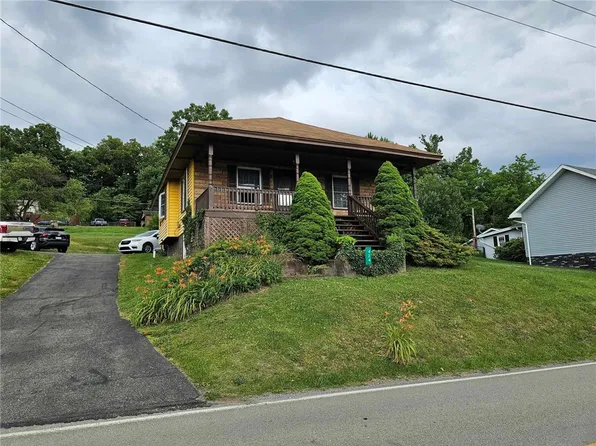 424 Mountain Rd, Uniontown, PA 15401